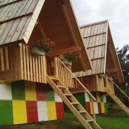 Villa Farmglamping Planika - Encijan Hrase Esterno foto