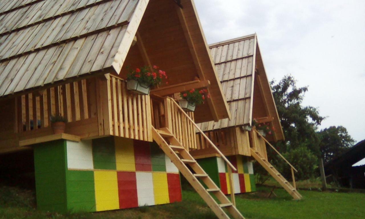 Villa Farmglamping Planika - Encijan Hrase Esterno foto